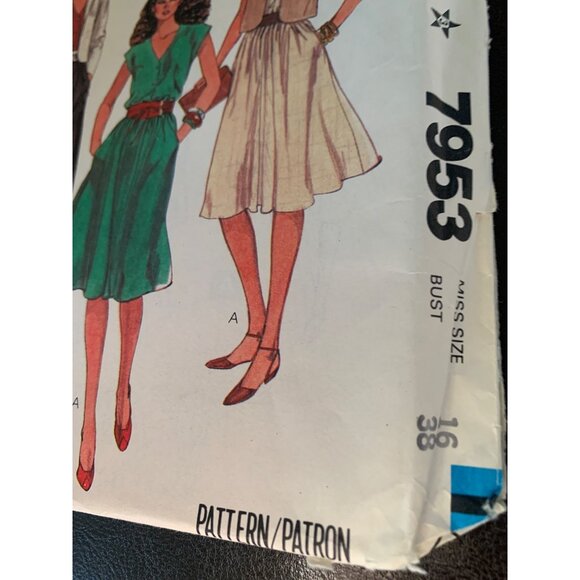 McCall's Misses Jacket and Dress Sewing Pattern Sz 16 7953 - Uncut - Picture 4 of 9